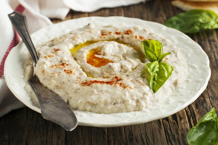 طريقة عمل بابا غنوج بالطحينة