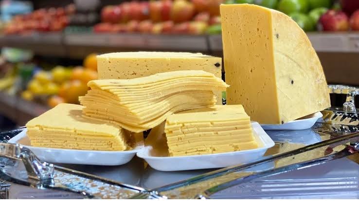 طريقة تصنيع الجبنة الرومى في المصانع