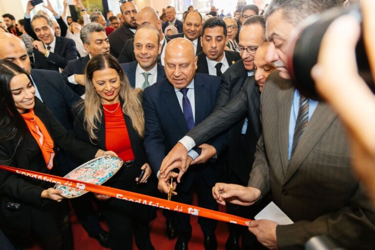 نائب رئيس مجلس الوزراء للتنمية الصناعية وزير النقل والصناعة يفتتح الدورة العاشرة للمعرض التجارى الدولى للأغذية والمشروبات ” فوود افريكا”  