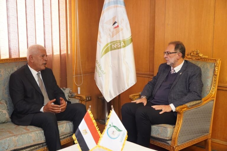 رئيس الهيئة القومية لسلامة الغذاء يستقبل نقيب الزراعيين لتعزيز التعاون المشترك والتكامل المؤسسي في مجالات سلامة الغذاء