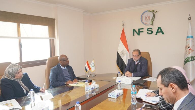 رئيس سلامة الغذاء يستقبل الوفد الجنوب إفريقي