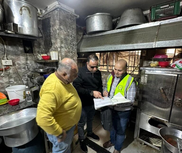 قبل رمضان.. “سلامة الغذاء” تُطلق أكبر موجة رقابة على الأسواق: 1282 مفتشًا يمرّون على 6377 منشأة ويرخّصون 173 سيارة تبريد