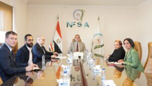 رئيس الهيئة القومية لسلامة الغذاء يستقبل سفير ومستشار بيلاروسيا لتعزيز التعاون في مجال سلامة الغذاء